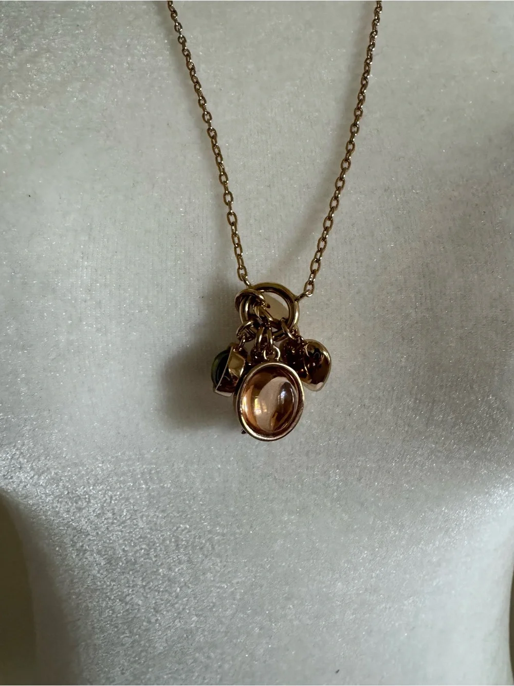 Madewell Cluster Charm Necklace Set - Picture 3 of 5